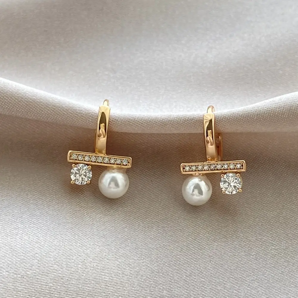 İncili Taşlı Minimal Küpe Xuping