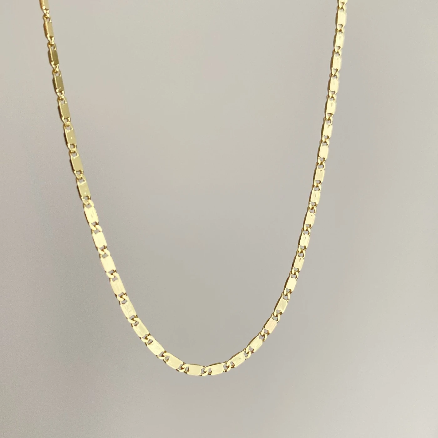 Minimal Plaka Pullu Zincir Kolye Xuping Gold (50 cm)