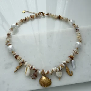 Bej Doğal Taşlı Deniz Figürlü Çelik Kolye Gold